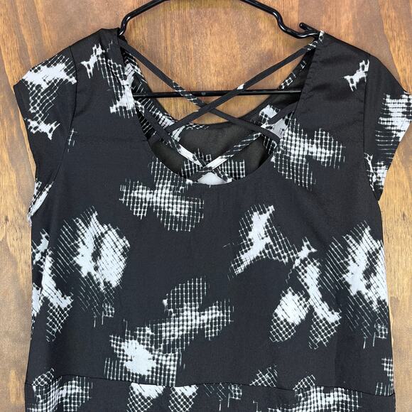 Anthropologie Silence + Noise Womens Dress Black White Geometric Shift Stretch M - Picture 10 of 11